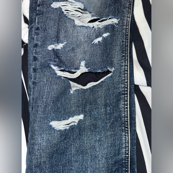 NWT Men’s mnml Ultra Baggy Distressed Denim jeans size 32 - Picture 12 of 12